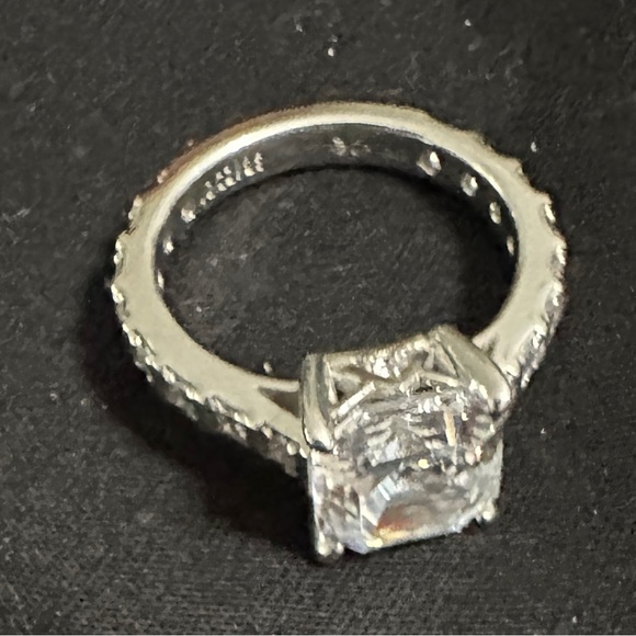 GET ENGAGED Classy Sterling Silver Square Cut CZ Ring w/Sm Round Stones SZ 6 - Picture 9 of 12